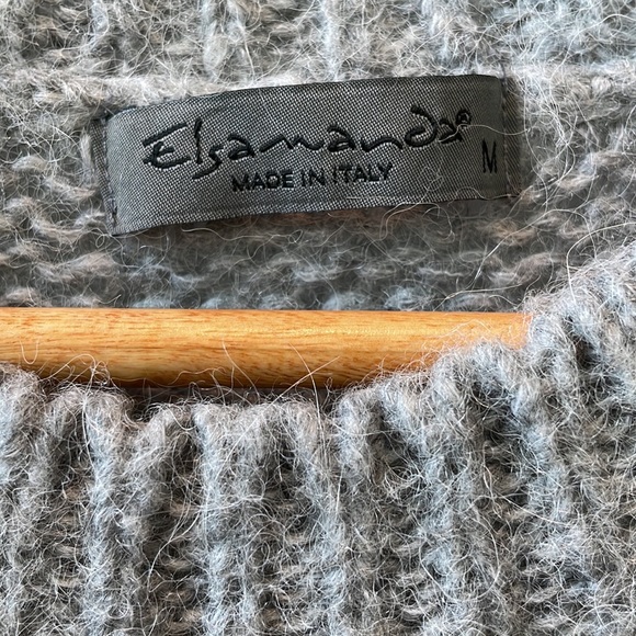 Elsamanda Cozy Sweater, Made in Italy - Picture 2 of 5